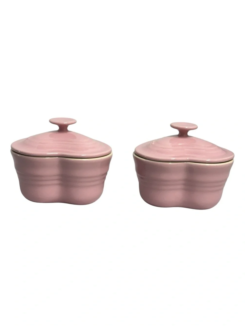 Le Creuset Pink Heart Stoneware Ramekins with Lids - Set of 2
